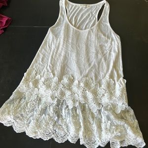 White lacy floral tank top